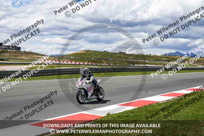 cadwell no limits trackday;cadwell park;cadwell park photographs;cadwell trackday photographs;enduro digital images;event digital images;eventdigitalimages;navarra;no limits trackdays;peter wileman photography;racing digital images;trackday digital images;trackday photos
